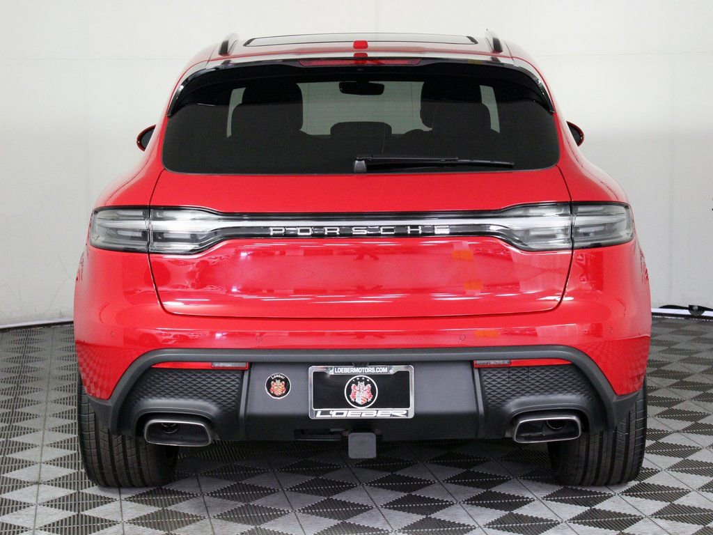 Certified 2025 Porsche Macan image 6
