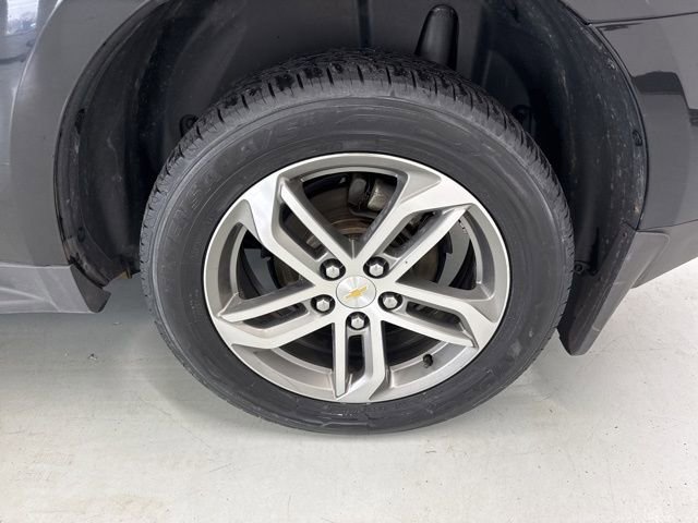 Used 2016 Chevrolet Equinox LTZ w/ Enhanced Convenience Package image 7