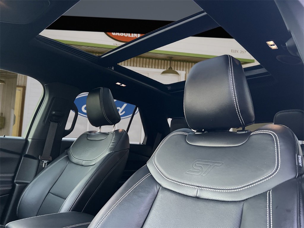 Certified 2021 Ford Explorer ST w/ Equipment Group 401A image 16