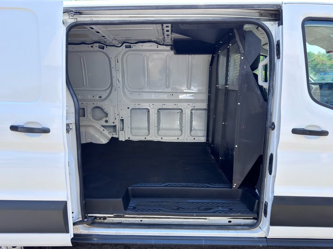 Used 2024 Ford Transit 150 Low Roof AWD image 31