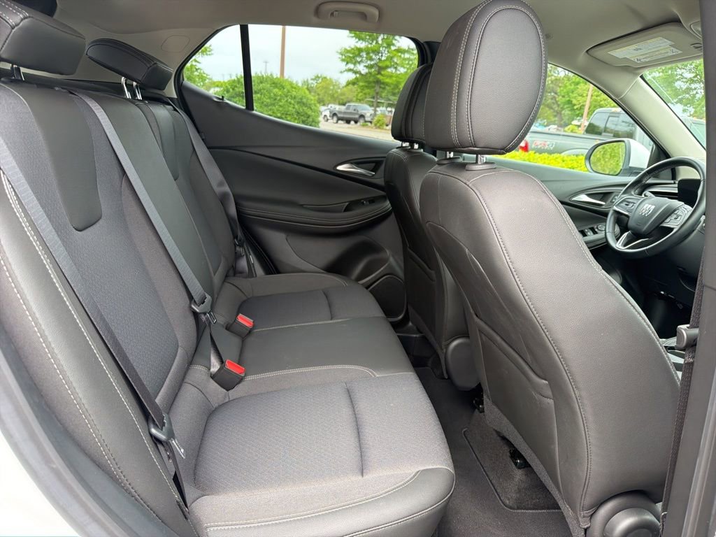 Used 2024 Buick Encore GX Preferred FWD image 27