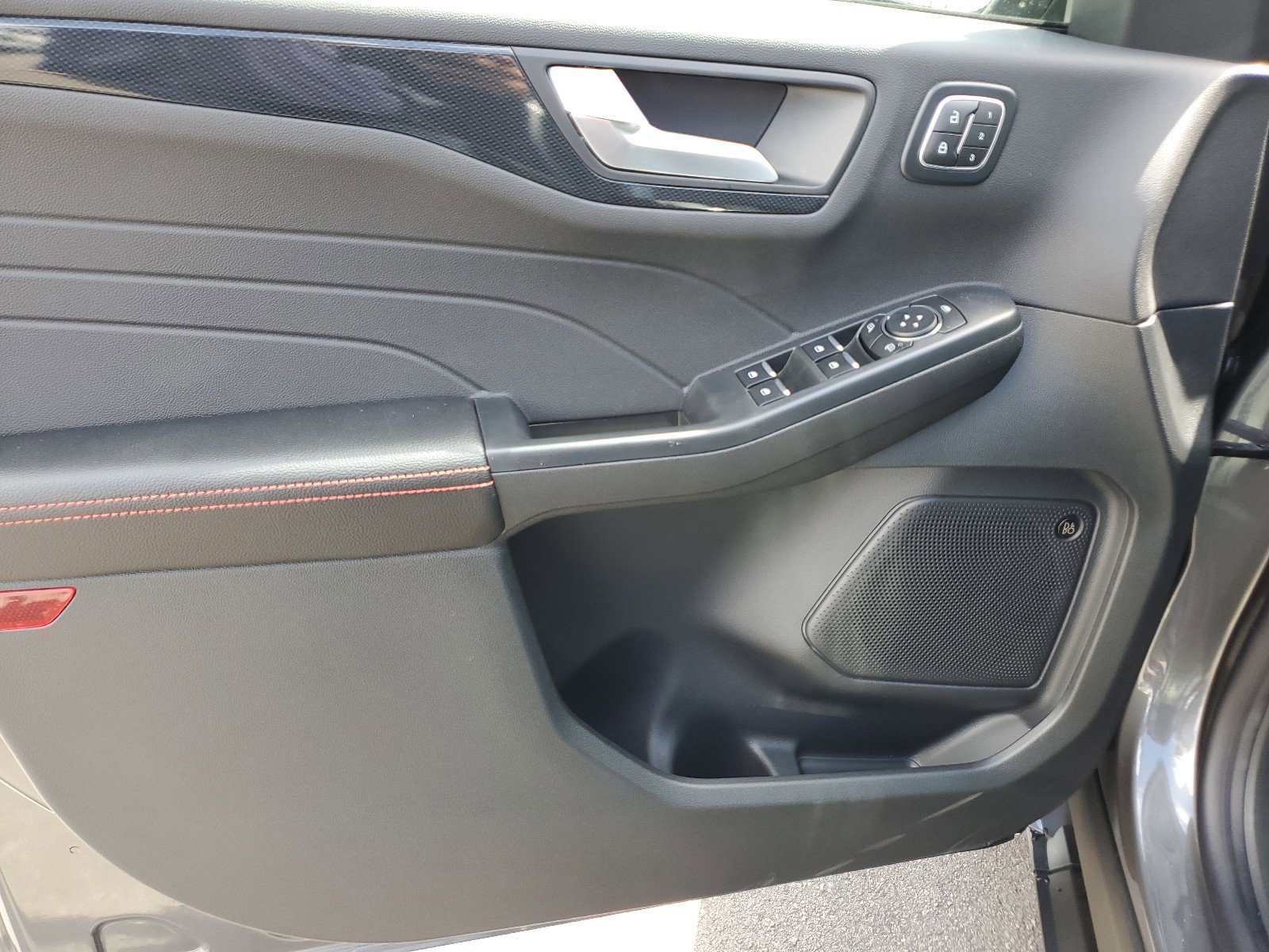 New 2024 Ford Escape ST-Line Elite w/ Premium Technology Package image 12