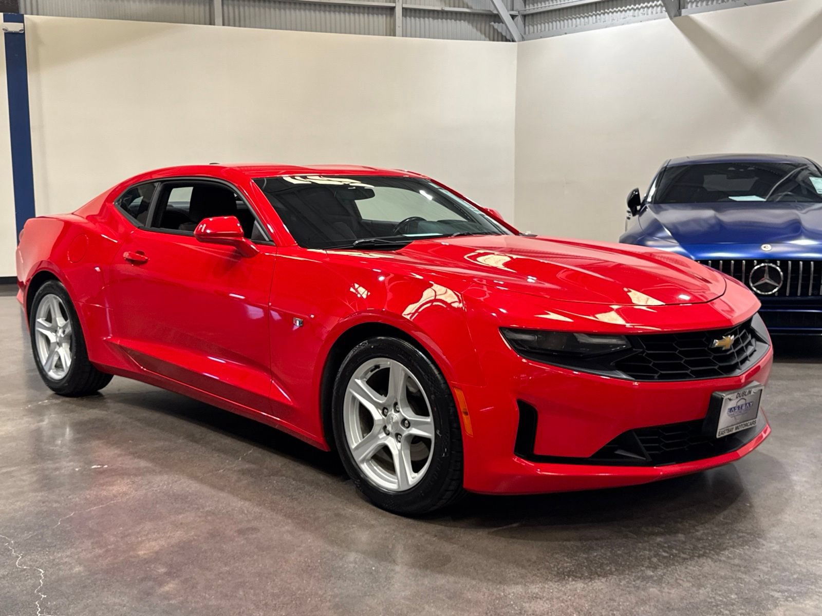 Used 2019 Chevrolet Camaro LT RWD image 4