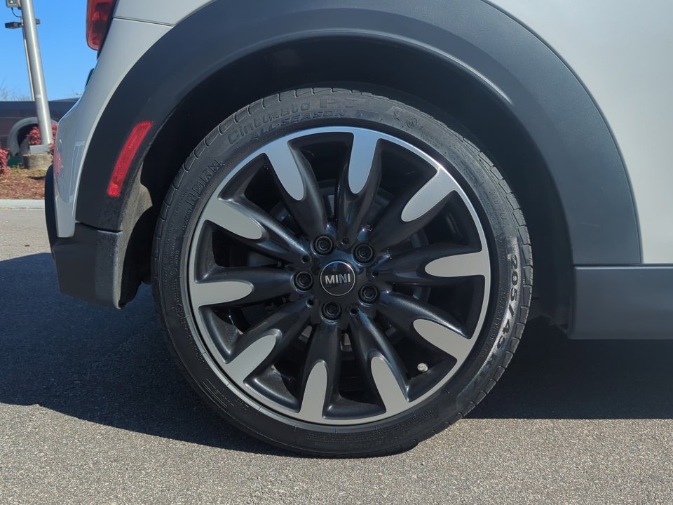 Certified 2023 MINI Cooper S image 23