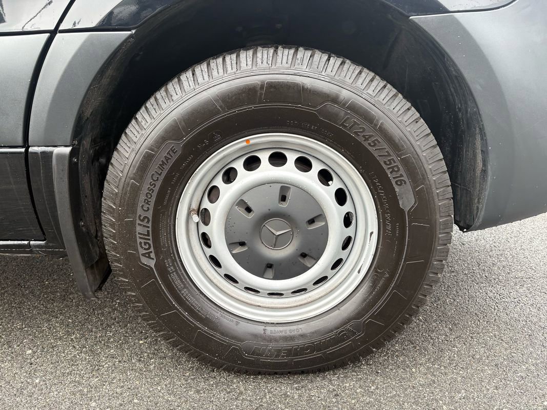 Used 2021 Mercedes-Benz Sprinter 2500 w/ Comfort Plus Package image 40