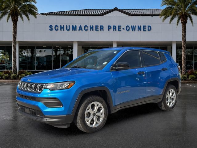 Used 2025 Jeep Compass Sport AWD/4WD image 3
