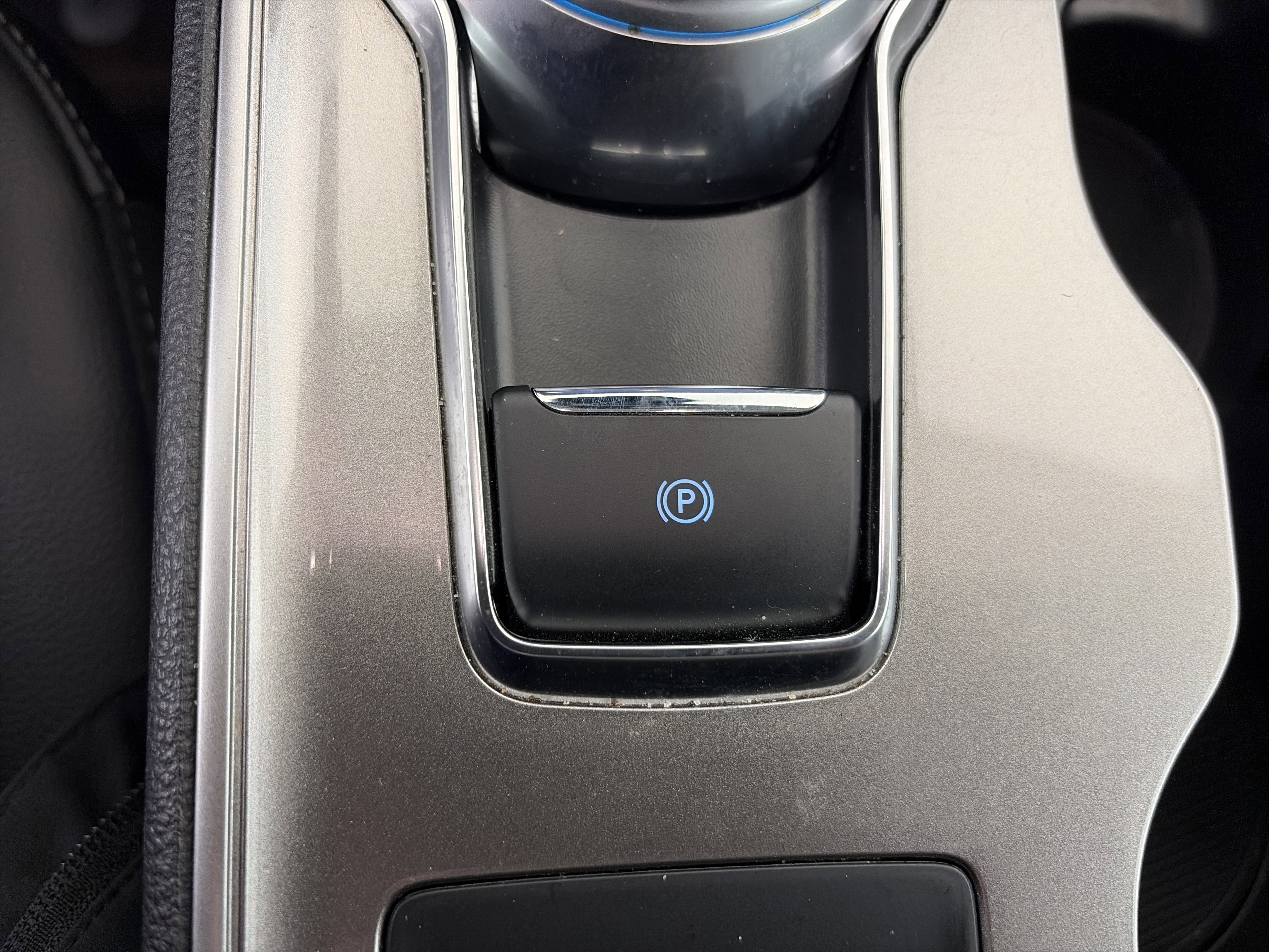 Used 2023 Ford Edge SEL image 15