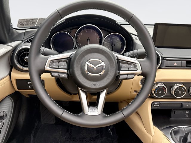 Used 2025 MAZDA MX-5 Miata RF Grand Touring w/ Appearance Package RWD image 12