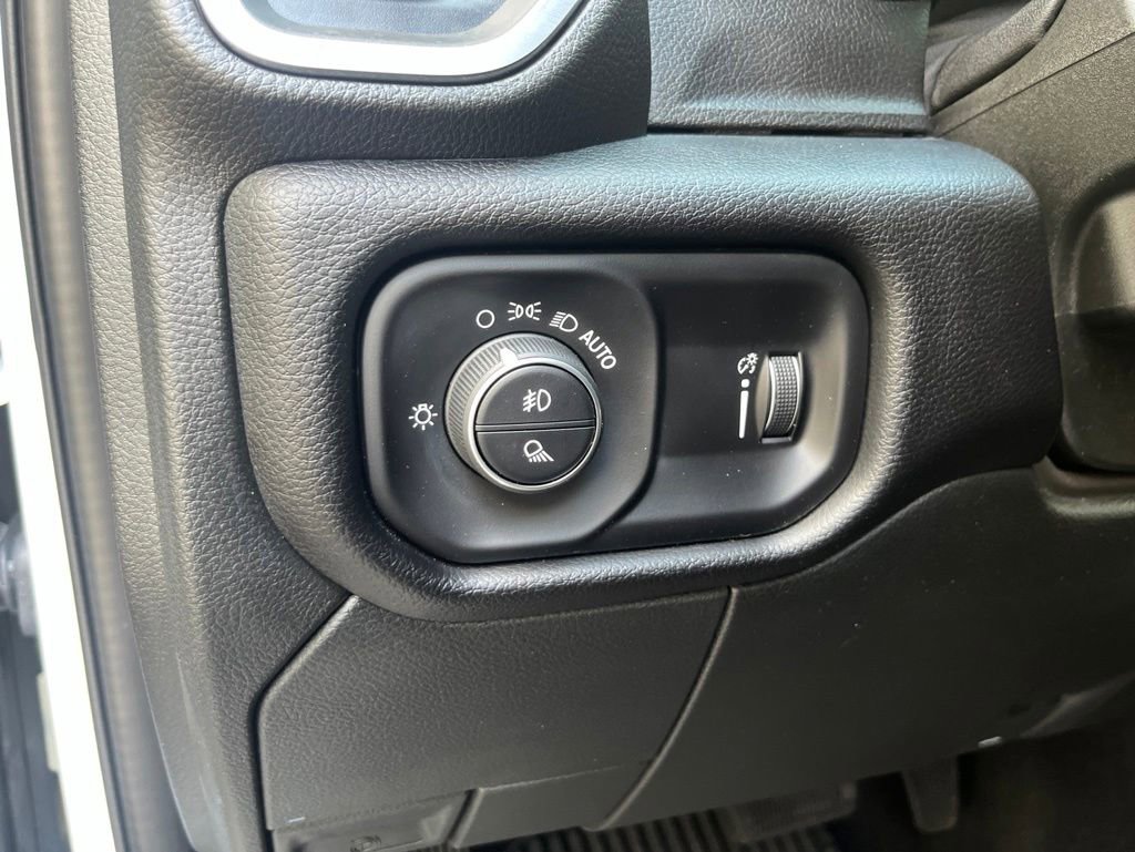 Used 2026 RAM 3500 Big Horn AWD/4WD image 35