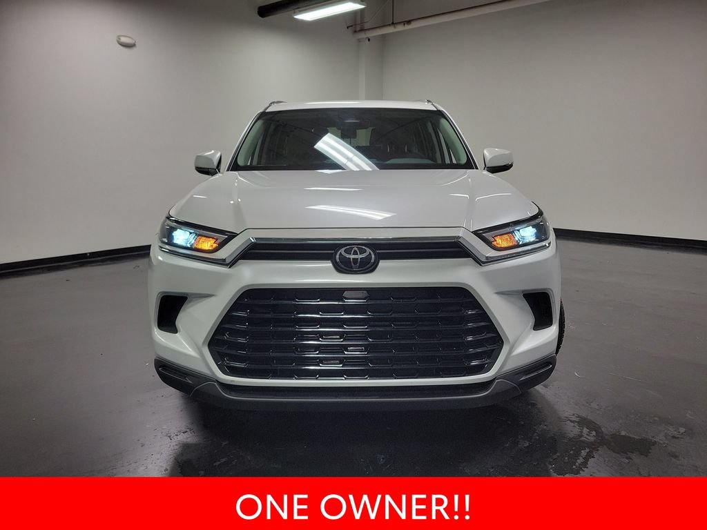 Used 2026 Toyota Grand Highlander AWD image 3