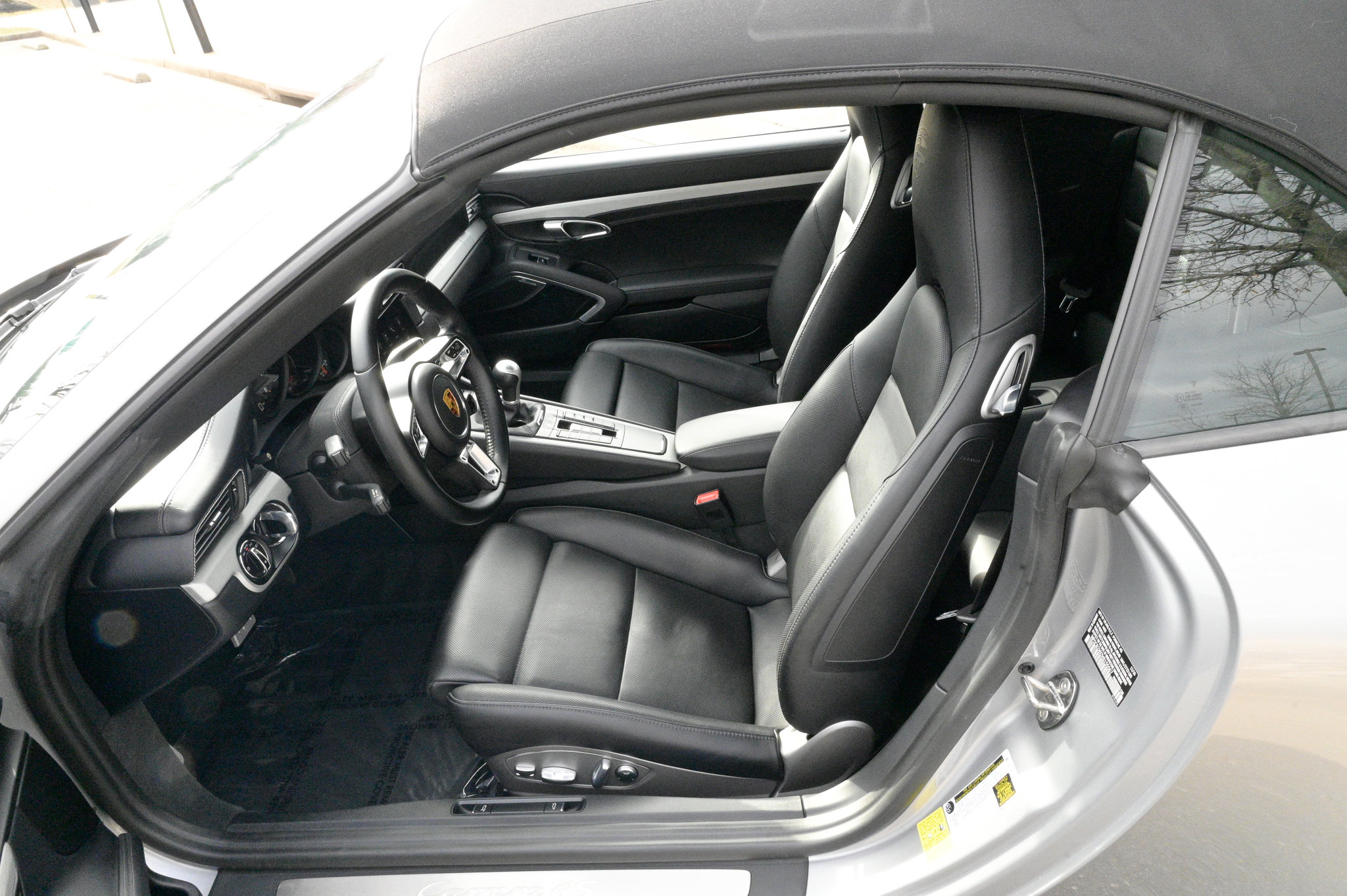 Used 2017 Porsche 911 Carrera 4S image 17