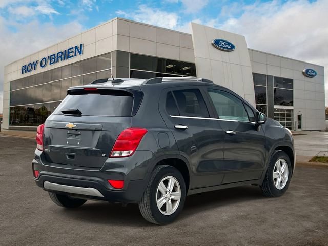 Used 2017 Chevrolet Trax LT w/ LT Convenience Package image 5