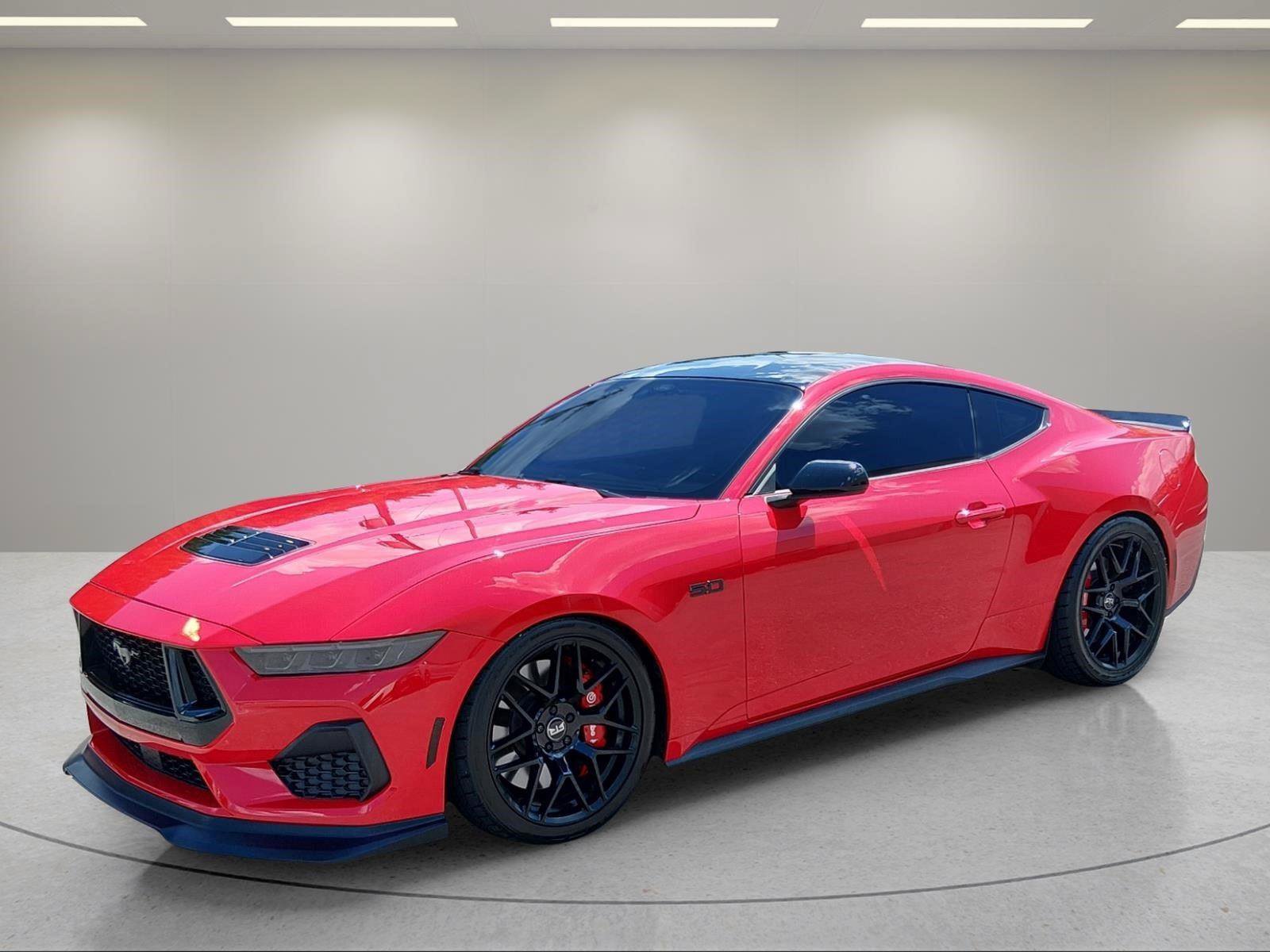 Used 2024 Ford Mustang GT RWD image 1