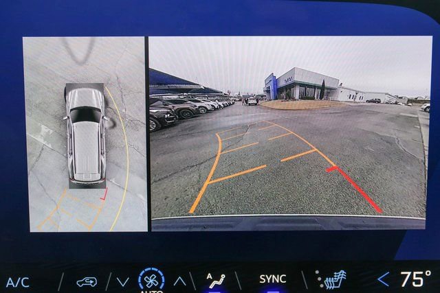 Used 2025 Chevrolet Tahoe LT image 34