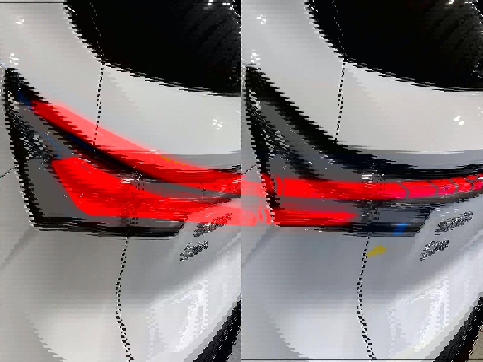 Used 2025 Chevrolet Equinox EV LT w/ Convenience Package image 28