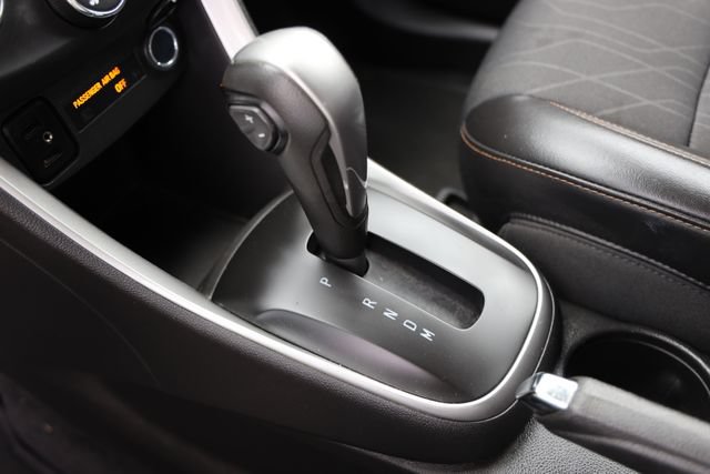 Used 2019 Chevrolet Trax LT w/ LT Convenience Package FWD image 22