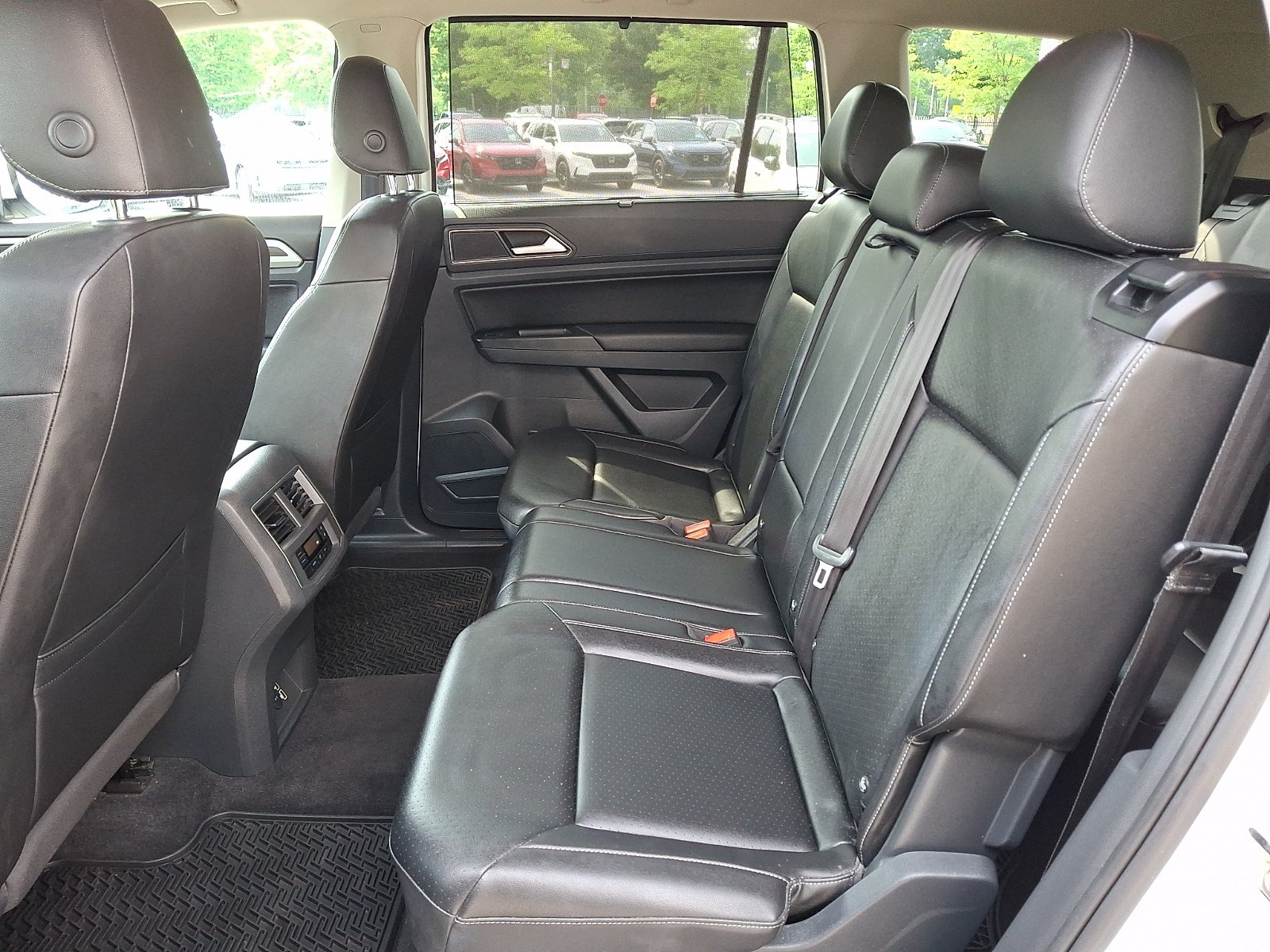 Used 2018 Volkswagen Atlas SE AWD/4WD image 10