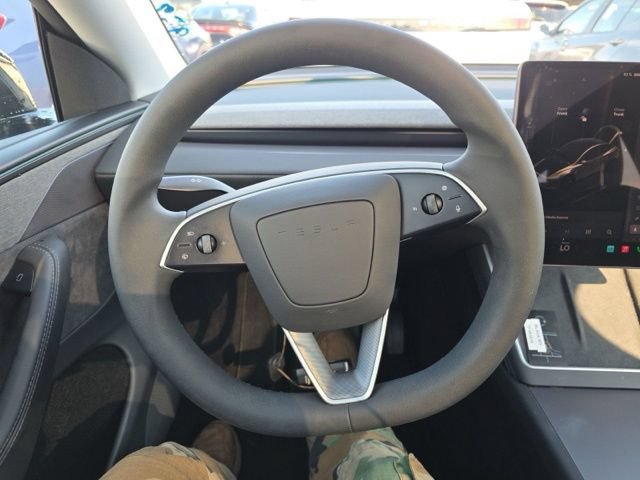Used 2026 Tesla Model Y 2WD image 12