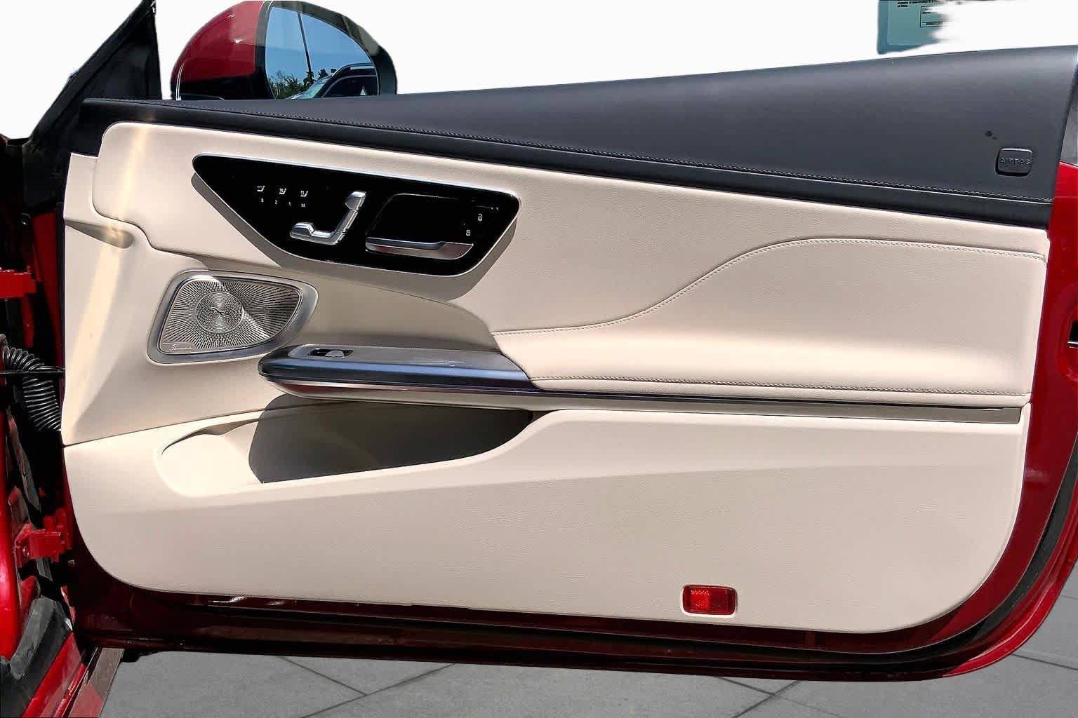 Certified 2025 Mercedes-Benz CLE 450 4MATIC Cabriolet image 23