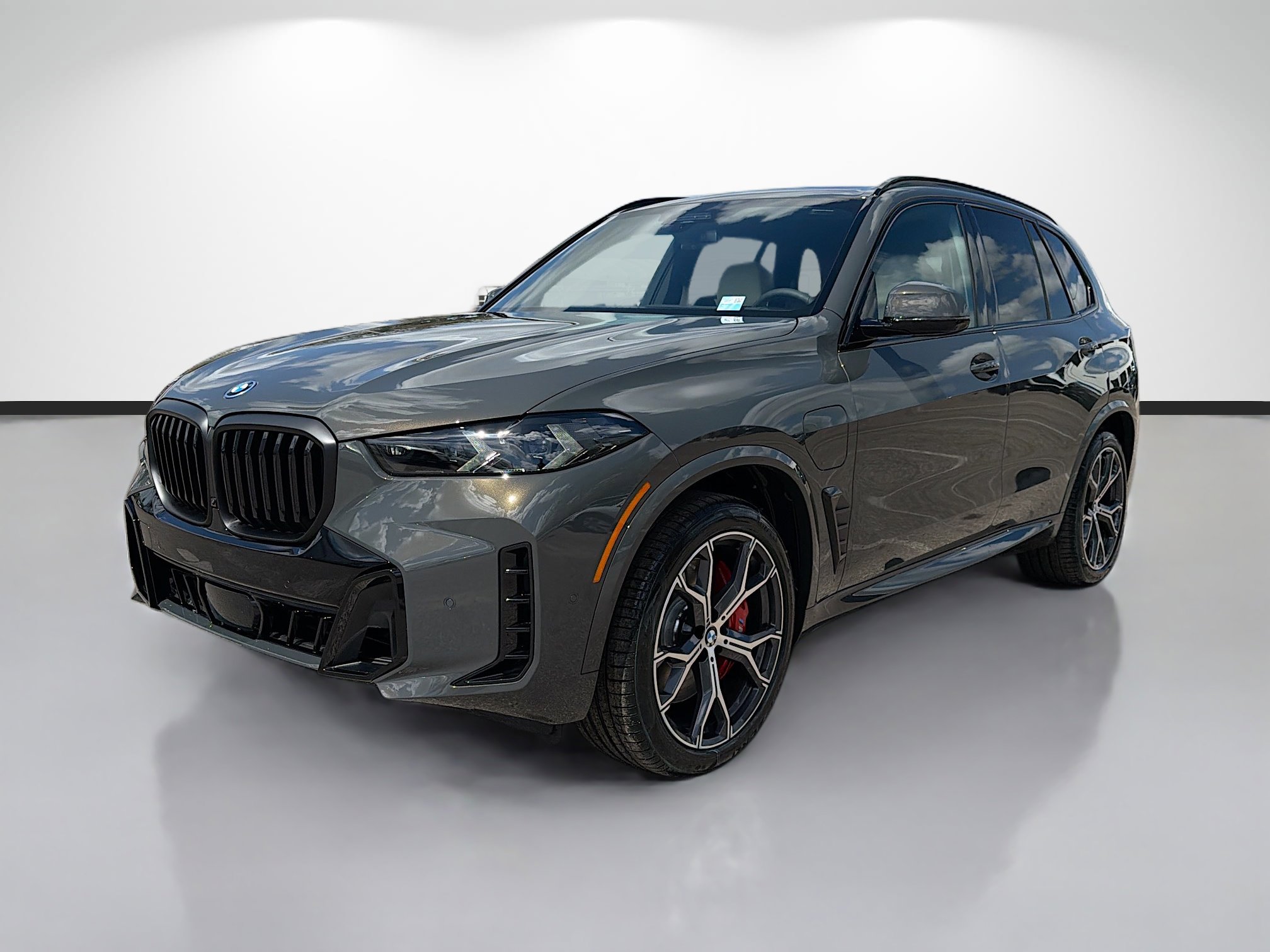 New 2026 BMW X5 xDrive50e w/ Executive Package image 7