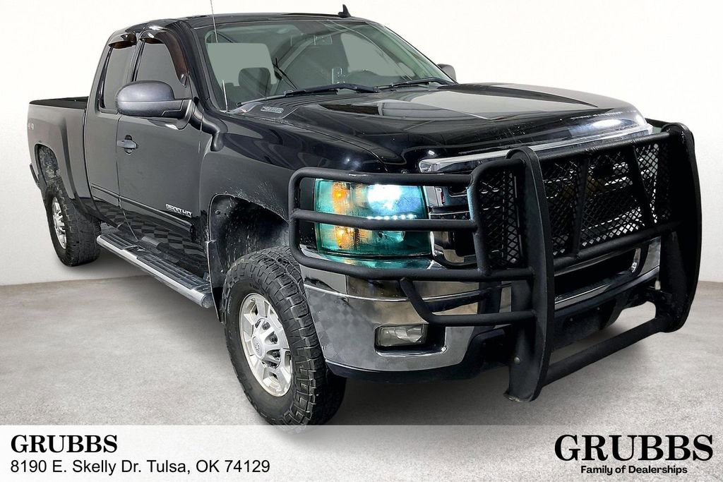 Used 2013 Chevrolet Silverado 2500 LT w/ Convenience Package image 1
