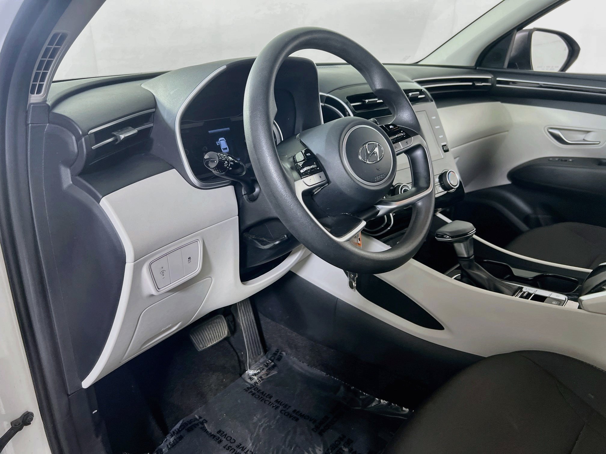 Used 2023 Hyundai Tucson SE AWD/4WD image 9