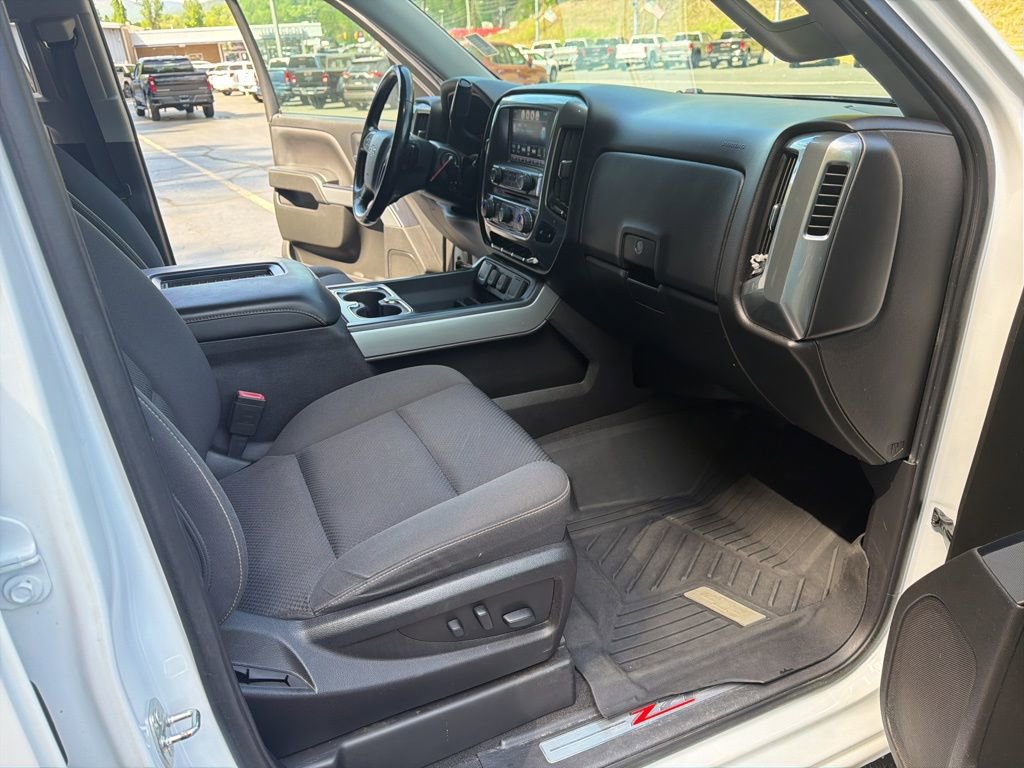 Certified 2018 Chevrolet Silverado 1500 LT w/ All Star Edition AWD/4WD image 16