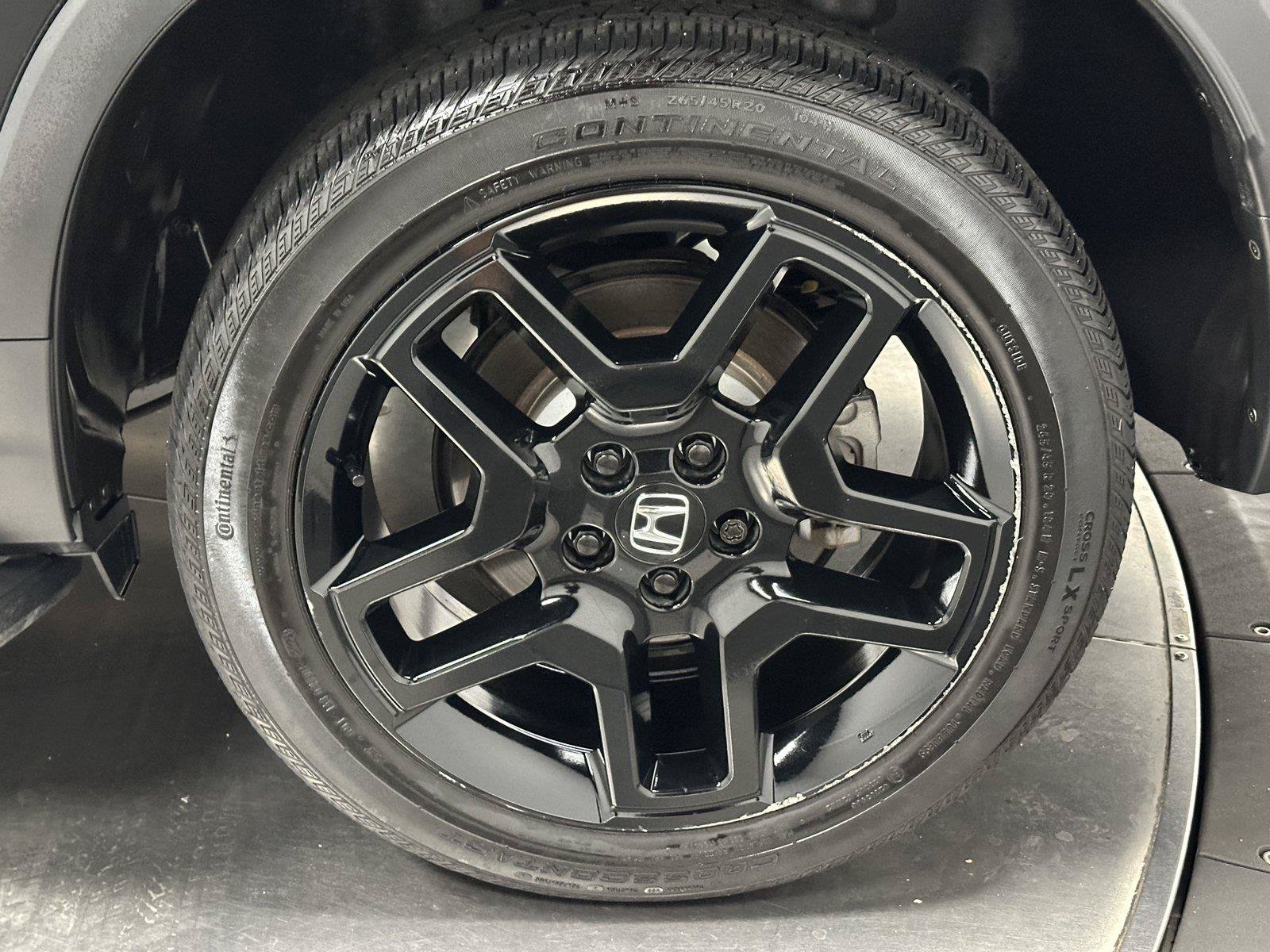 Certified 2025 Honda Passport Black Edition image 19