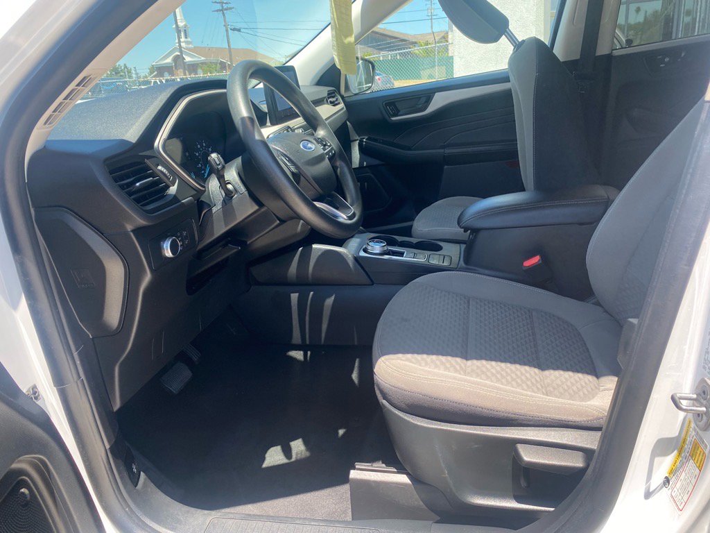 Used 2022 Ford Escape SE image 19