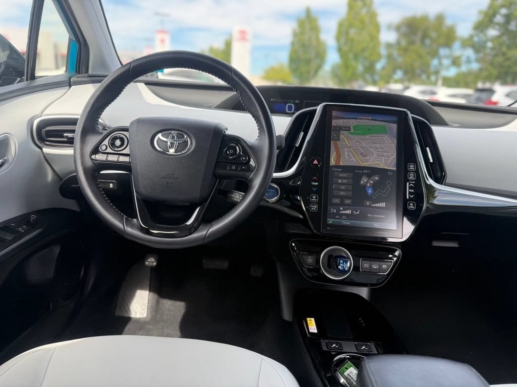 Used 2020 Toyota Prius Prime XLE FWD image 22