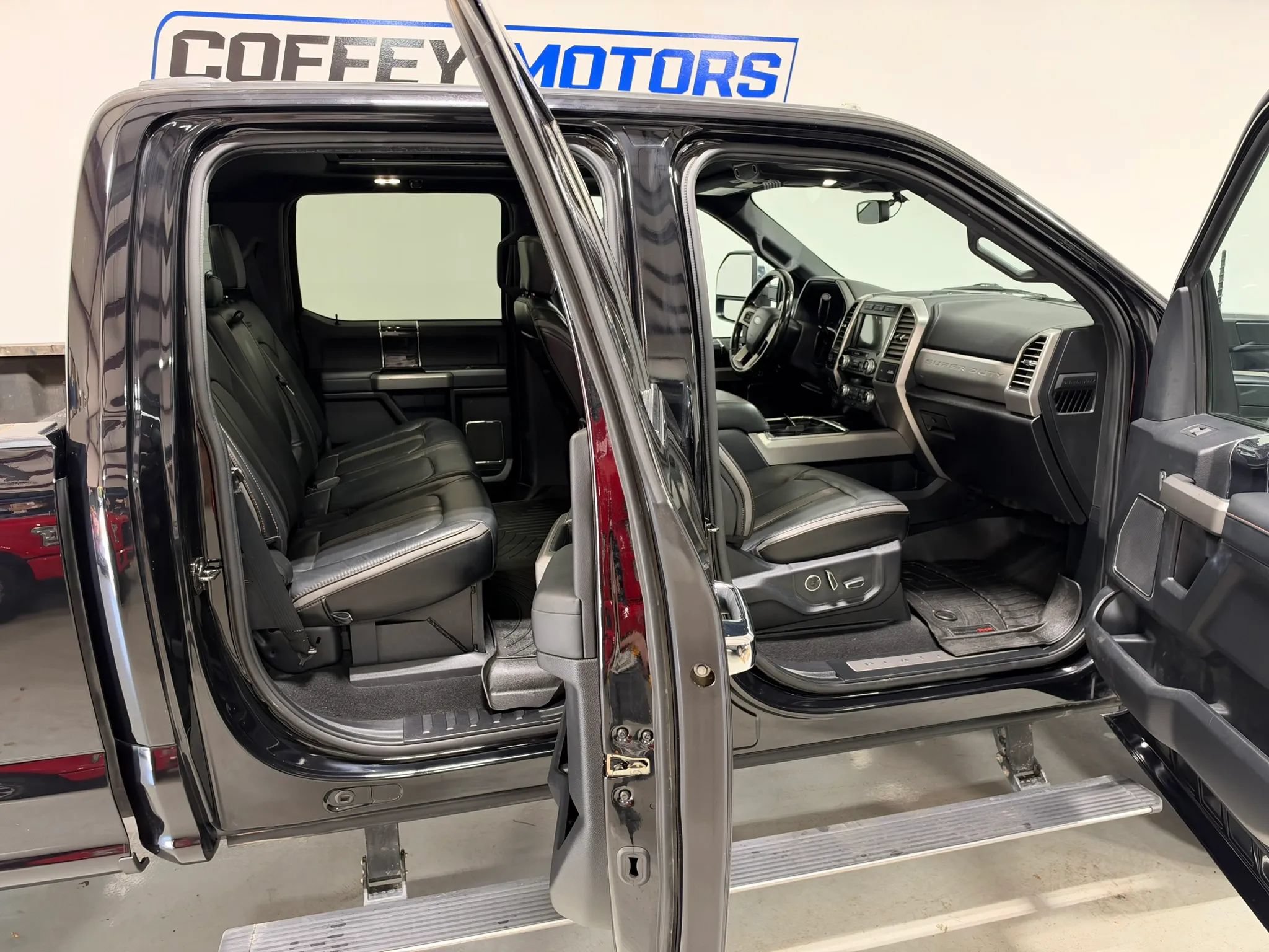Used 2020 Ford F250 Platinum AWD/4WD image 17