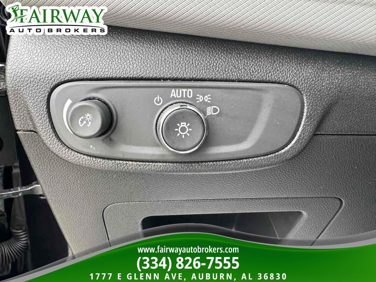 Used 2024 Chevrolet TrailBlazer LT w/ LT Cold Weather Package image 16