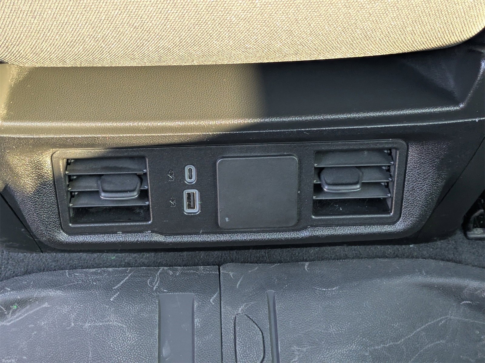 Used 2024 Chevrolet Silverado 2500 Custom w/ Custom Value Package image 16