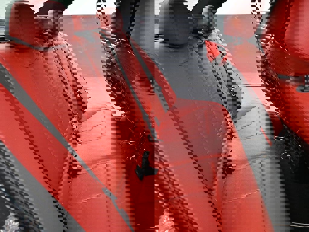 Used 2018 BMW 330i xDrive Sedan w/ Convenience Package image 18