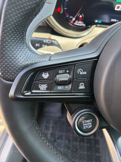Used 2024 Alfa Romeo Tonale Veloce w/ Active Assist Package AWD/4WD image 12