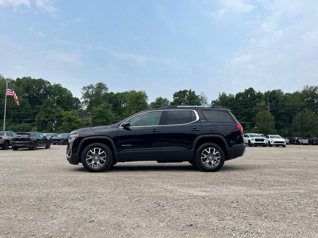 Used 2023 GMC Acadia SLT w/ Preferred Package FWD image 16