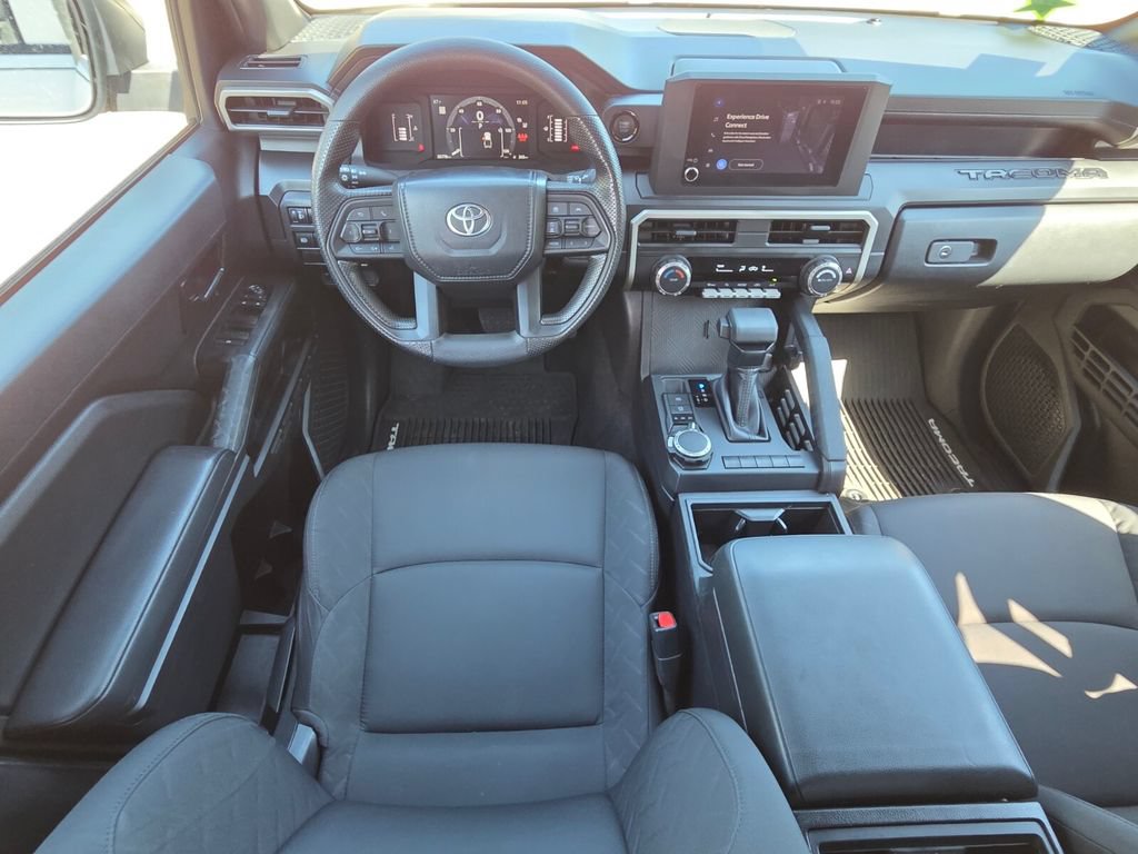 Certified 2024 Toyota Tacoma SR AWD/4WD image 6