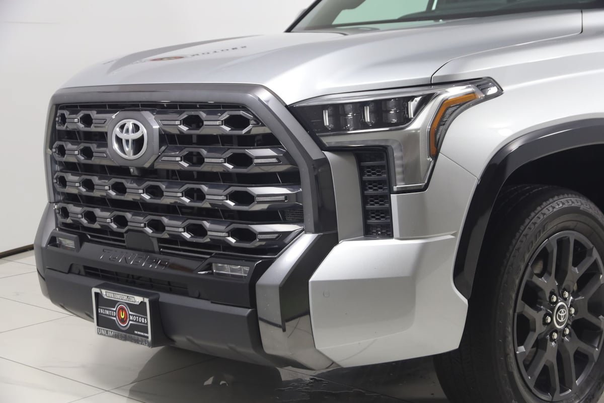 Used 2023 Toyota Tundra Platinum AWD/4WD image 53