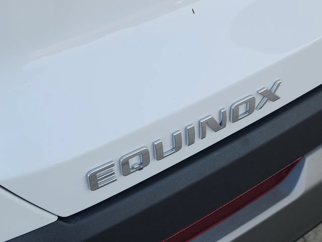 Used 2026 Chevrolet Equinox LT FWD image 9
