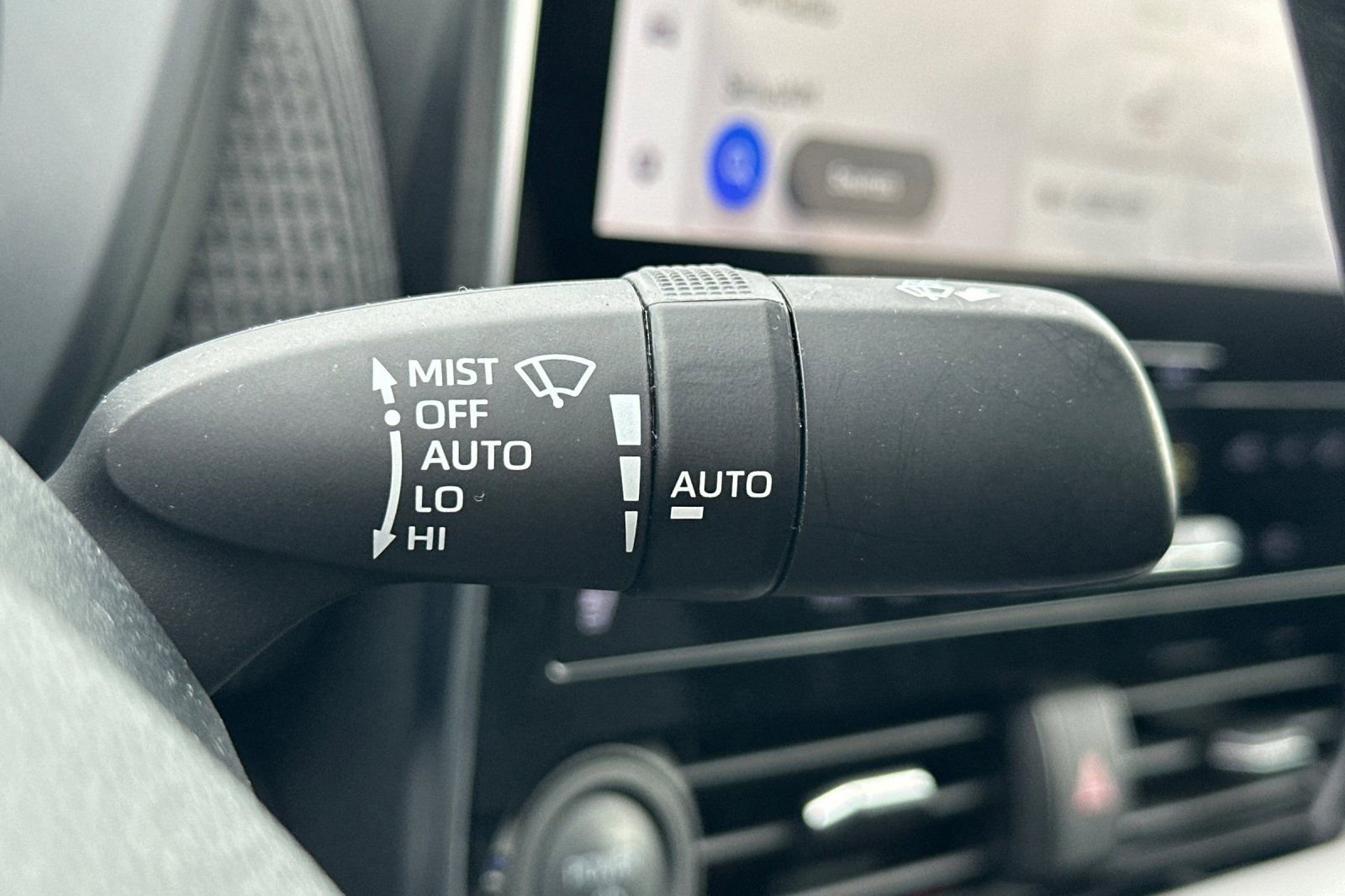 Used 2023 Toyota bZ4X Limited image 40