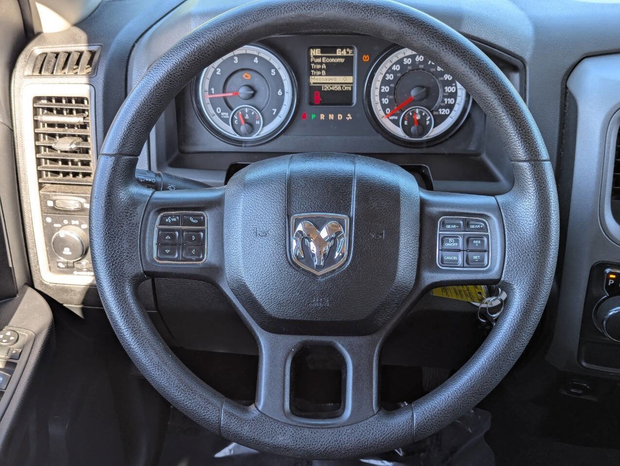 Used 2015 RAM 1500 Express image 18