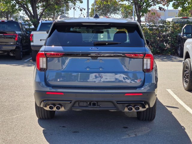 Certified 2025 Ford Explorer ST AWD/4WD image 5
