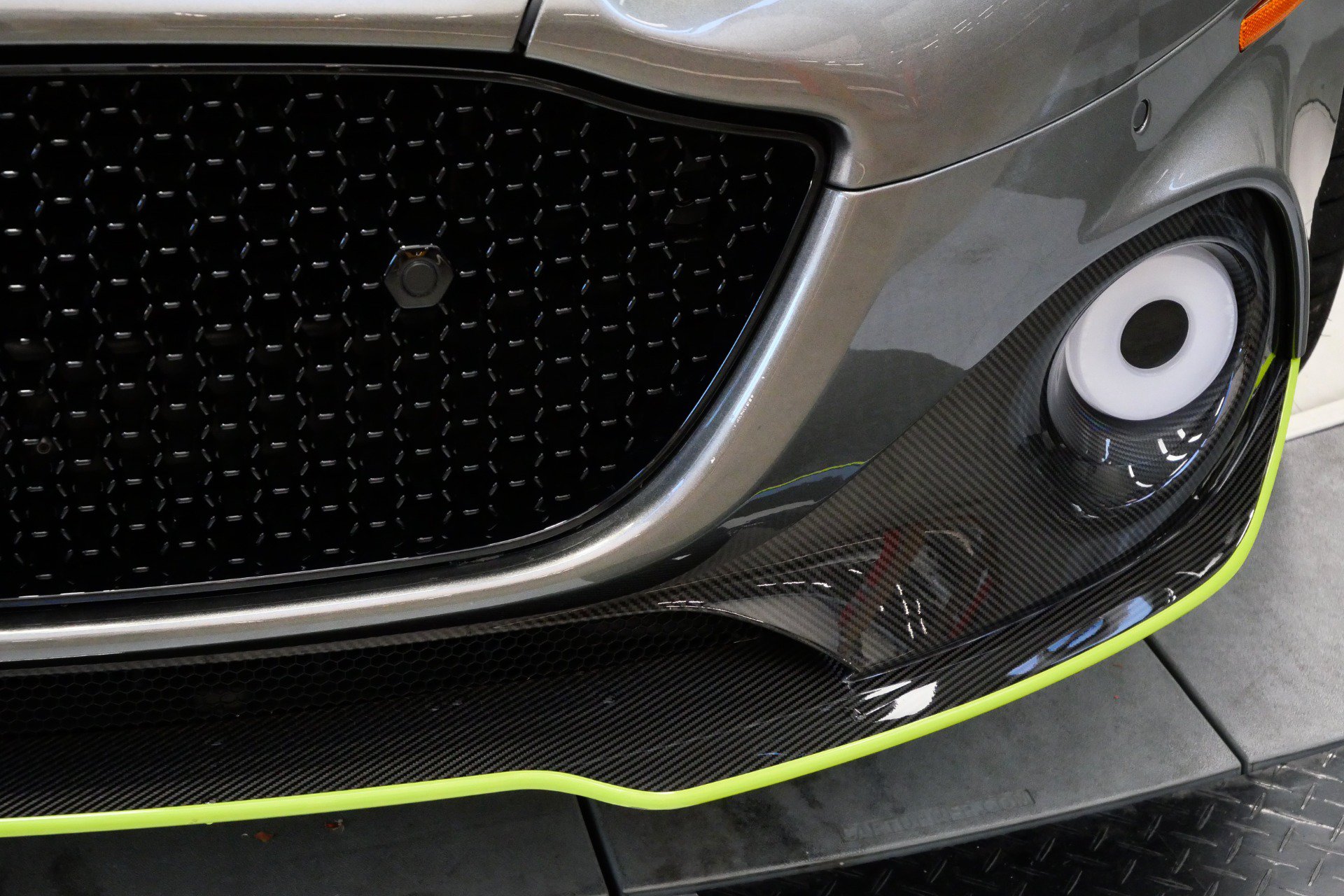 Used 2019 Aston Martin Rapide AMR RWD image 48