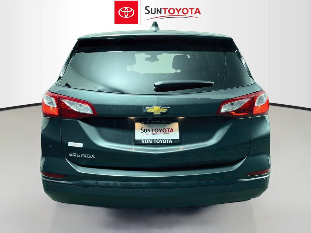 Used 2020 Chevrolet Equinox LS w/ LS Convenience Package FWD image 4