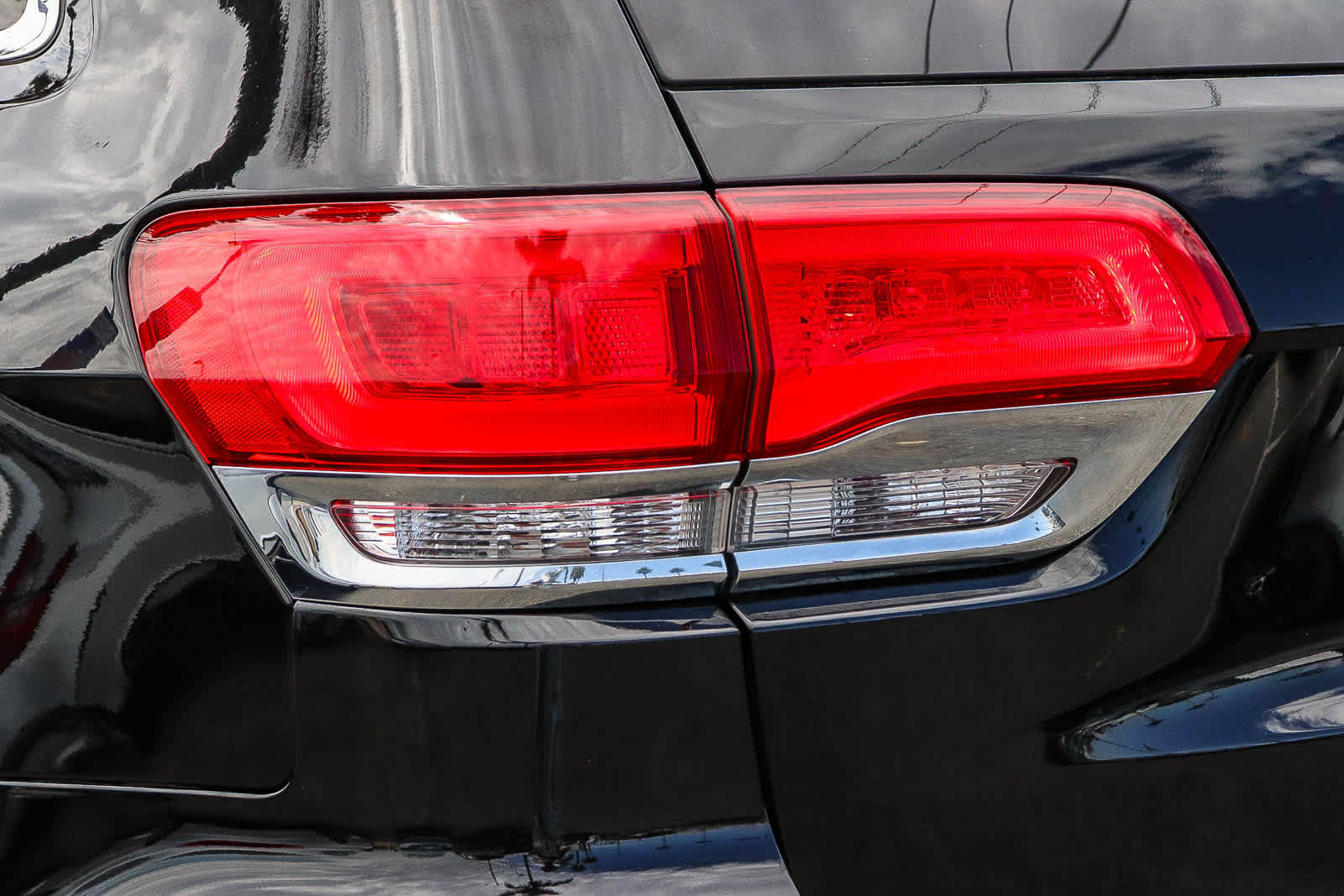 Used 2019 Jeep Grand Cherokee Limited RWD image 11