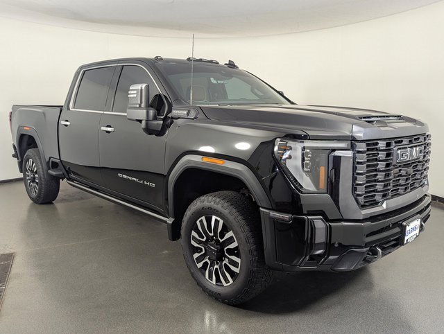 Used 2024 GMC Sierra 3500 Denali Ultimate image 2