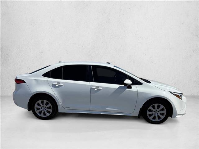 Used 2023 Toyota Corolla LE image 4