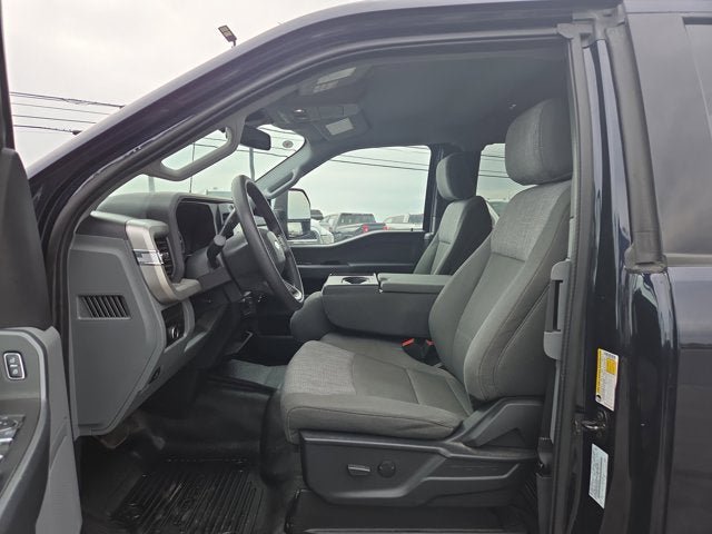 Used 2023 Ford F250 XLT w/ Snow Plow/Camper Package AWD/4WD image 9