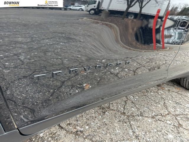 Used 2024 Chevrolet Traverse Z71 w/ Enhanced Driving Package image 13