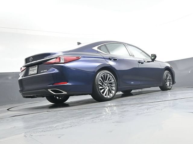 Used 2025 Lexus ES 350 Ultra Luxury FWD image 32